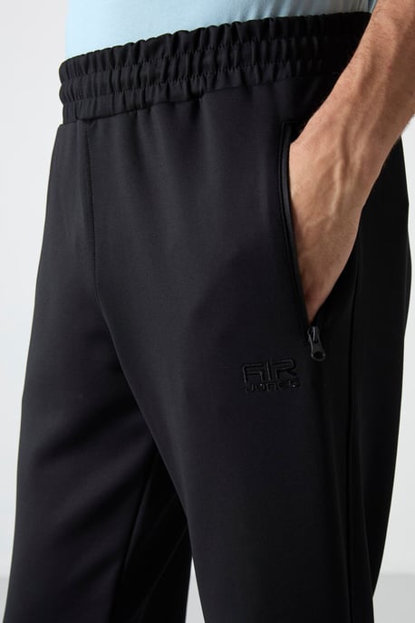Herrars enfärgade joggbyxor - Image 4