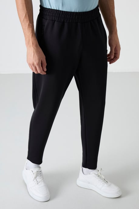 Herrars enfärgade joggbyxor - Image 6