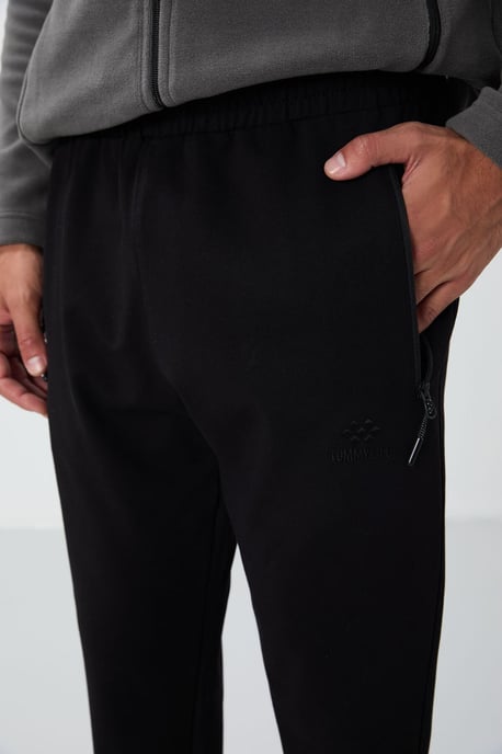 Men's Jogger Sweatpants With Zip Pocket - Image 4