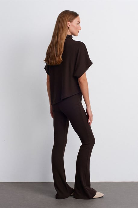 High-Waist Flare Knit Pants - Image 2