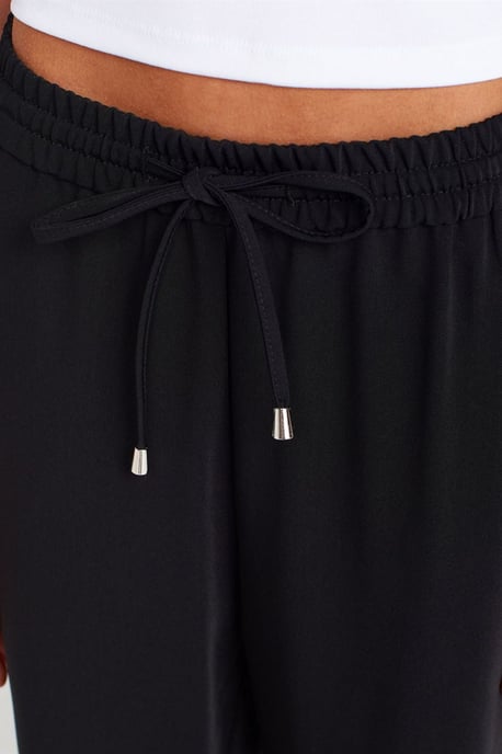 Wijde Crepe Broek - Image 3