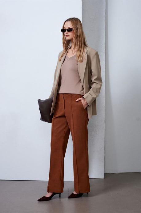 Women's High-Waist Wide-Leg Faux Leather Trousers - Image 4