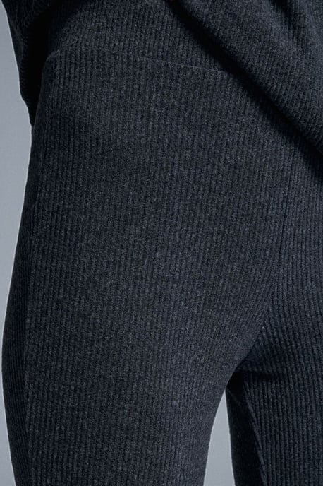 High-Waist Flare Knit Pants - Image 4