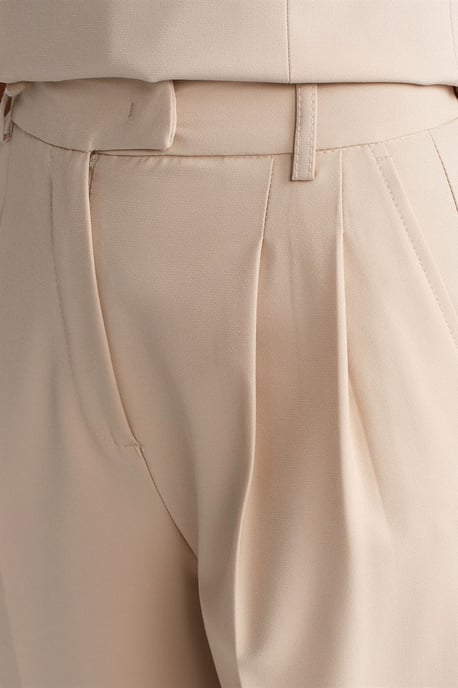 High-Waist Wide-Leg Crepe Trousers With Belt - Image 4