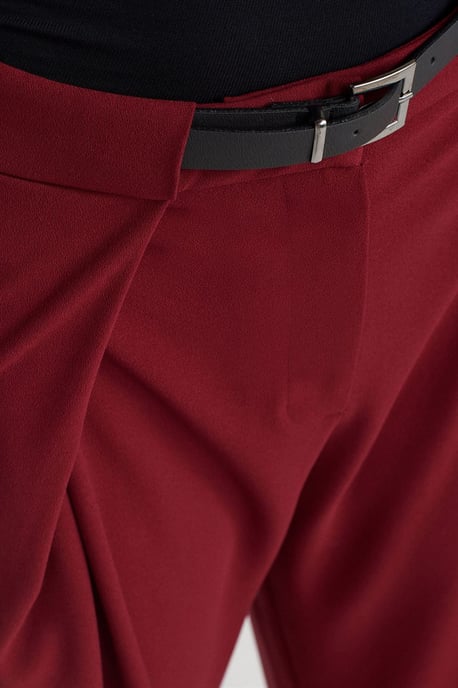 Vrouwen Wijde-Pijpen Crepe Broek Met Riem - Image 4