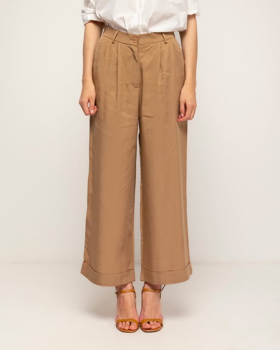 Rechte tencel pantalon met plooien, omslag aan de onderkant, zakken en een gerimpelde achterkant - Image 2
