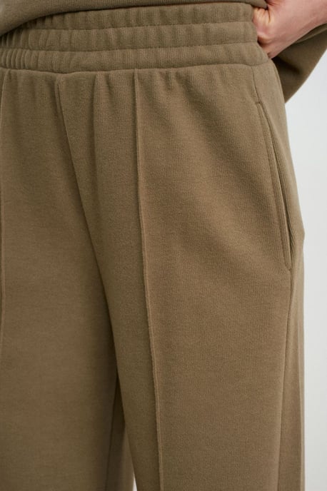 Women's Wide-Leg Pull-On Trousers - Image 4
