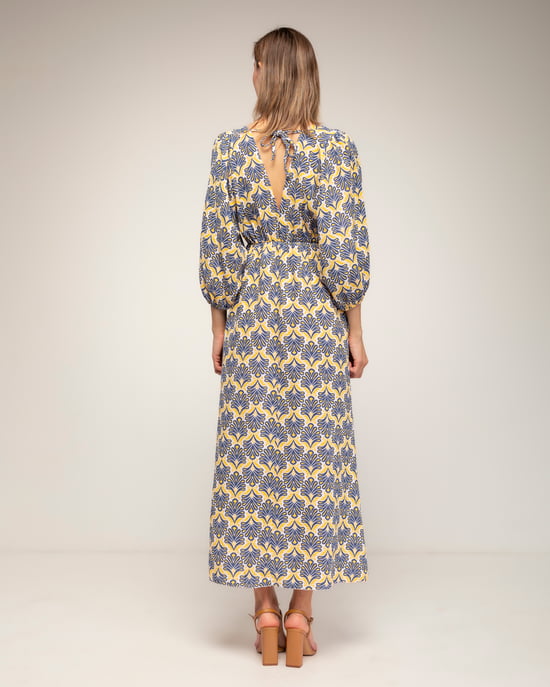 Geprinte jurk met elastische taille, V-hals en V-rug en vetersluiting - Image 3