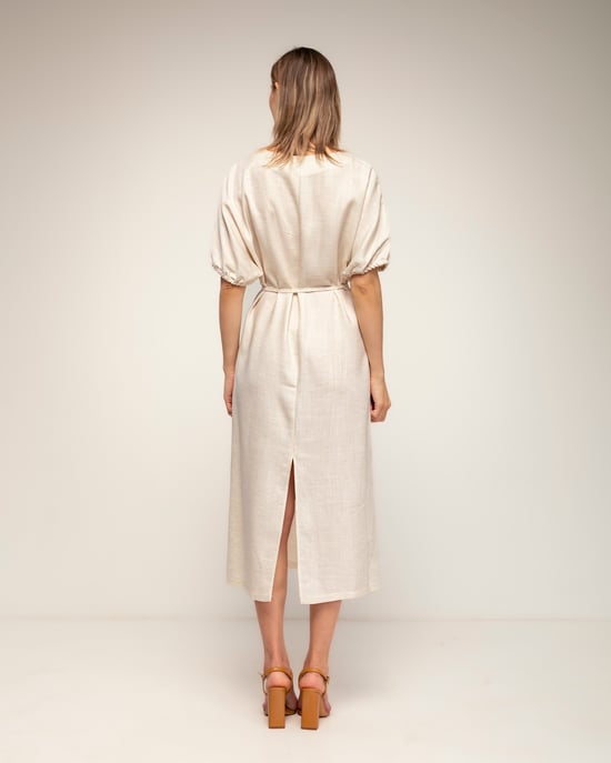 Oversized jurk met gerimpelde mouwen, V-hals en een losse ceintuur - Image 3