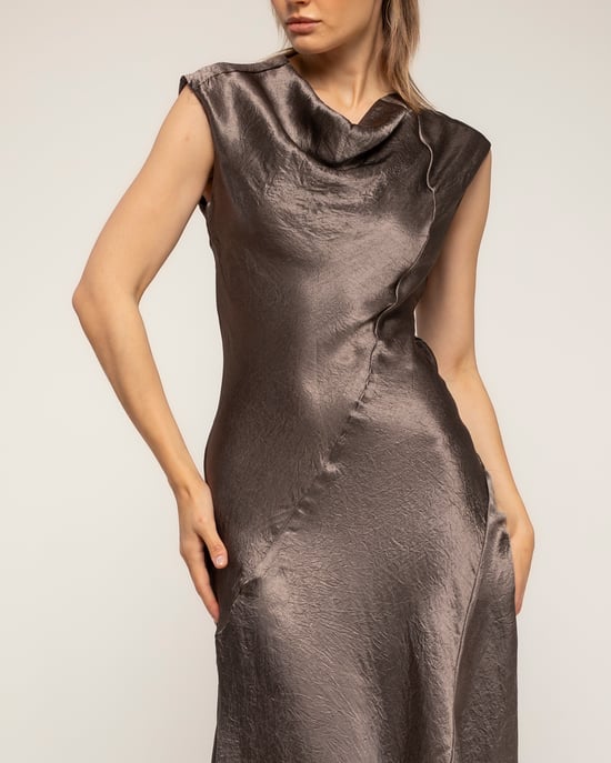 Midi-jurk met zijdetextuur, boothals en asymmetrische lengte - Image 4