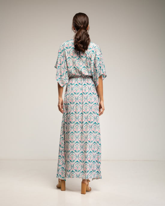 Lange jurk met dierenprint, overslagkraag, gerimpelde taille en zijsplitjes - Image 3