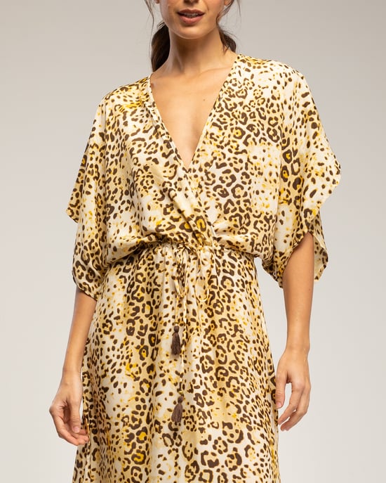 Lange jurk met dierenprint, overslagkraag, gerimpelde taille en zijsplitjes - Image 4