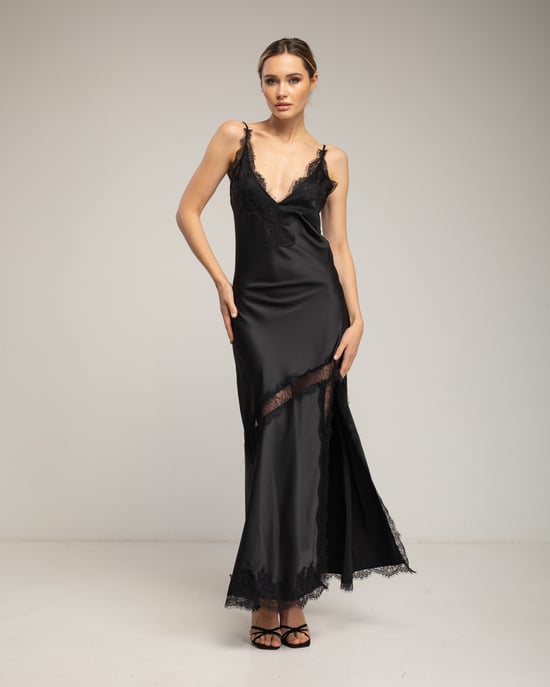 Midi slipdress van satijn met kantdetails en bandjes. - Image 1