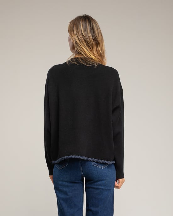 Oversized gebreide trui met stikseldetails aan de zoom en op de schouders. - Image 2