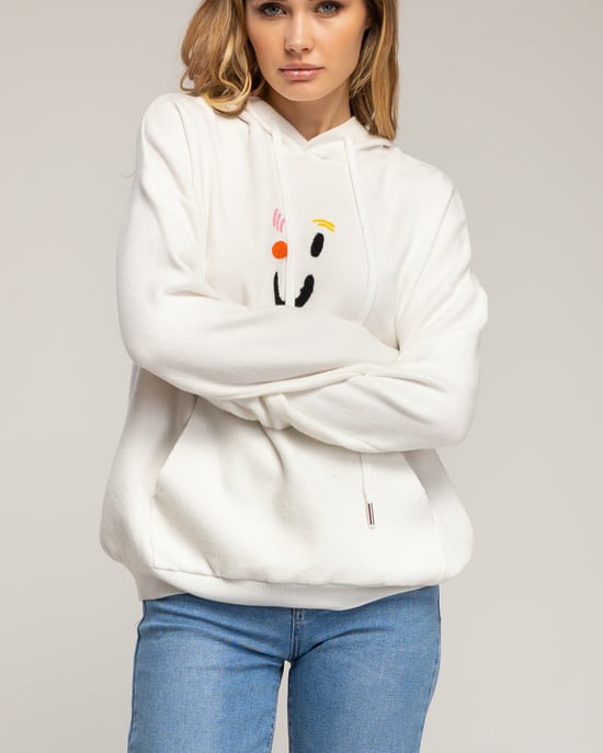 Gebreide hoodie met een grafisch detail op de voorkant en de rug. - Image 3
