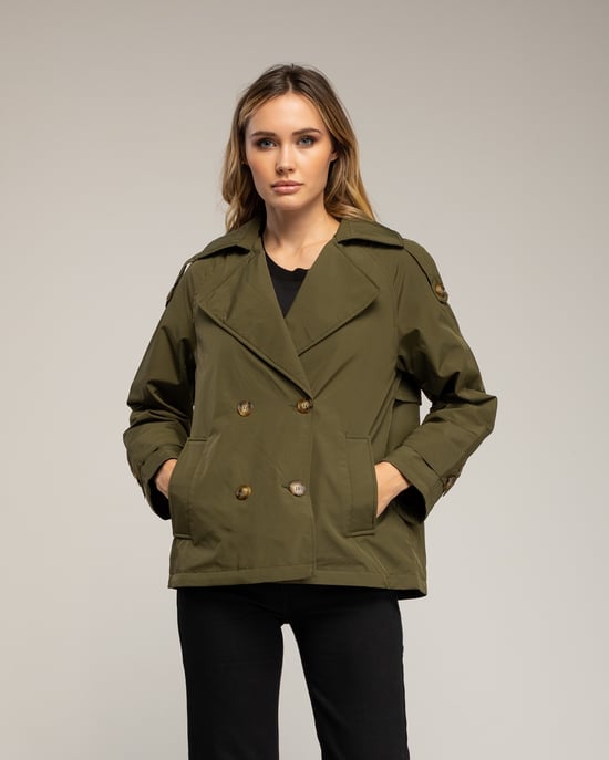Korte gewatteerde trenchcoat met dubbele knopenrij, zijzakken en een uitlopende achterkant - Image 1