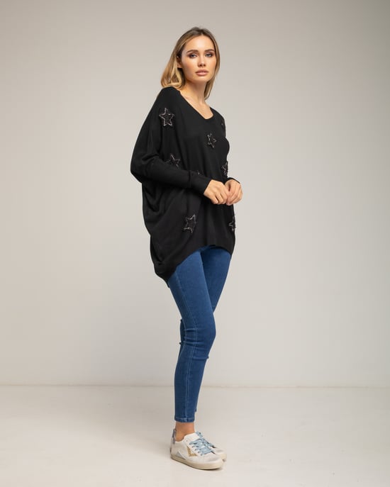 Lång oversize-stickad tröja med påsydda tygstjärnor och strass - Image 4