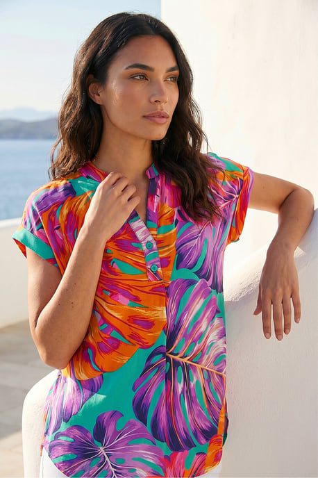 Leaf Print Stretch Shirt - Image 1