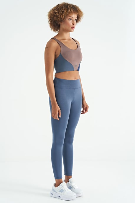 High-waisted Scuba Leggings - Image 4