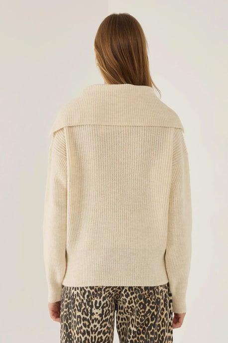 Shawl Collar Buttoned Sweater - Image 4