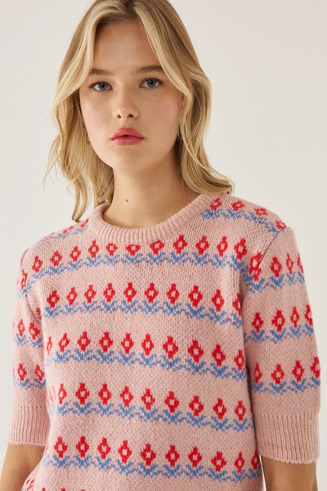 Patterned Short Sleeve Knit Sweater - Image 3