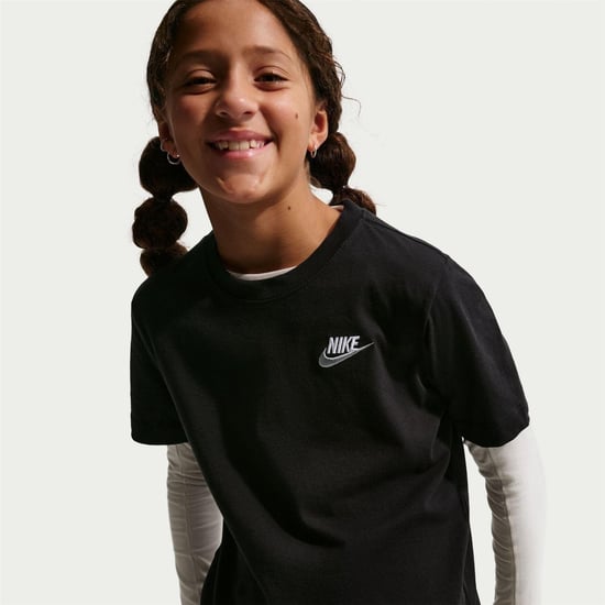 Nike Kinderen Futura Klassiek Logo Regular T-shirt (Zwart/Wit) - Image 3
