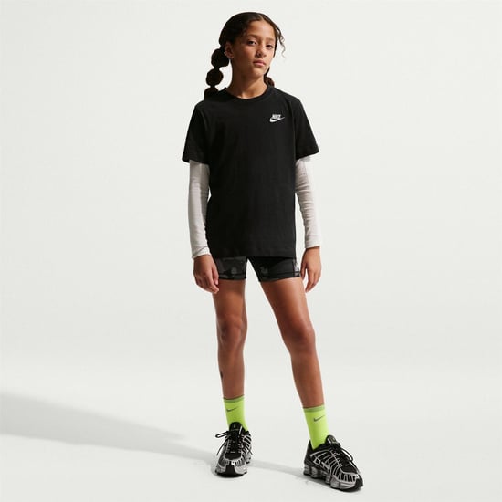 Nike Kinderen Futura Klassiek Logo Regular T-shirt (Zwart/Wit) - Image 4