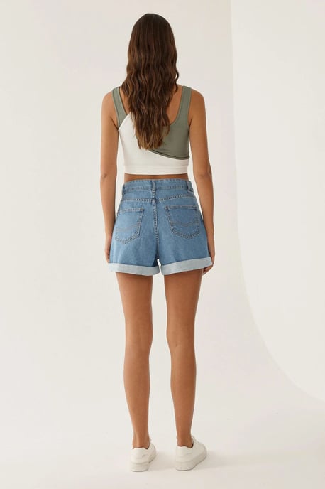 Opgerolde Mom Fit Short - Image 5