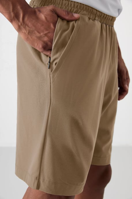 Herrars korta vävda shorts med dragsko - Image 4