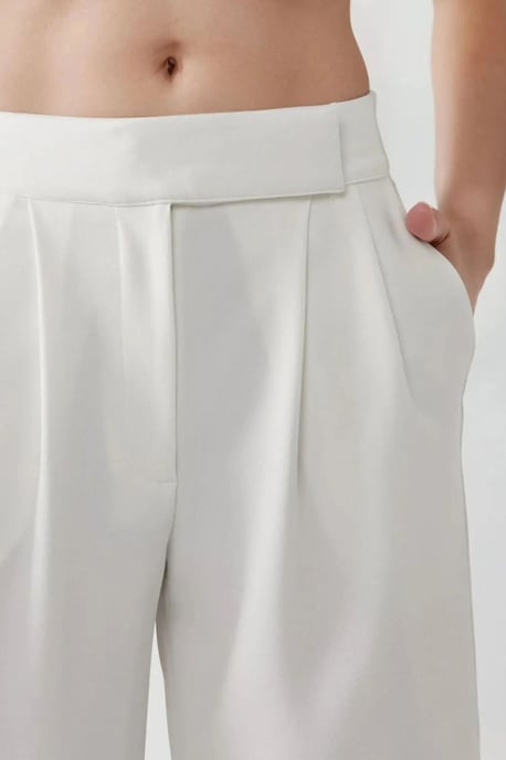 Normal Waist Pleated Palazzo Pants - Image 3