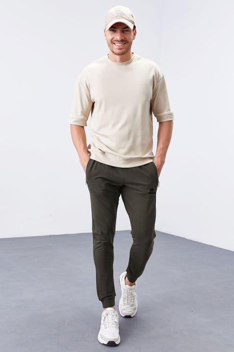 Men's Slim-Fit Fleece Sweatpants - Image 5