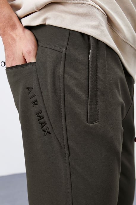 Men's Slim-Fit Fleece Sweatpants - Image 6