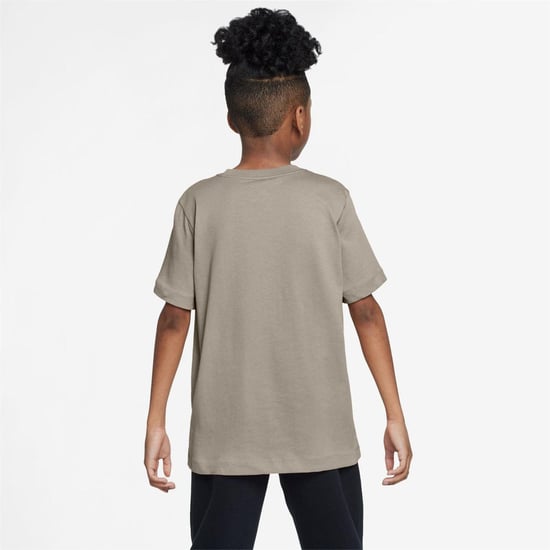 Nike Kinderen Futura Klassiek Logo Regular T-shirt (Crème) - Image 2