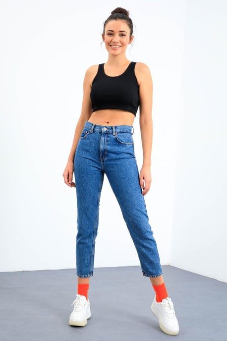 Ribbed Sleeveless Crop Top - Image 4