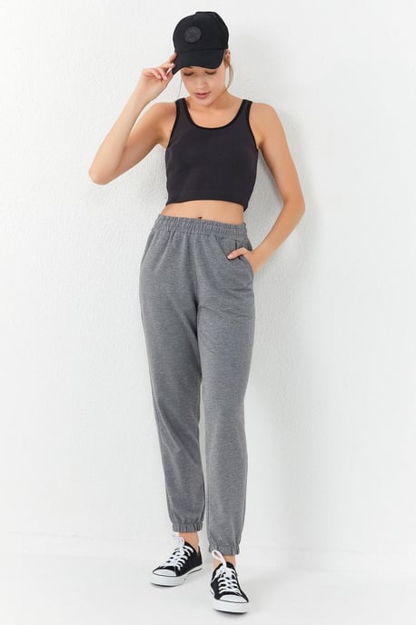 Ribbed Sleeveless Crop Top - Image 4