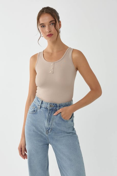 Basis Knop Gedetailleerde Crop Top - Image 2