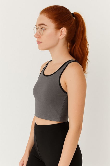 Ribbed Sleeveless Crop Top - Image 3