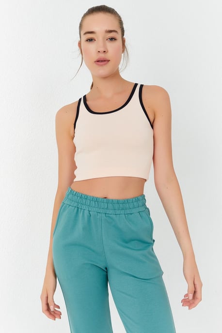 Ribbed Sleeveless Crop Top - Image 3
