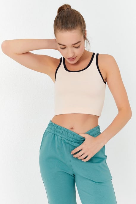 Ribbed Sleeveless Crop Top - Image 5