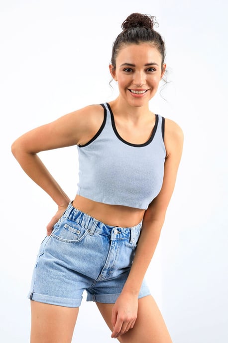Ribbed Sleeveless Crop Top - Image 4