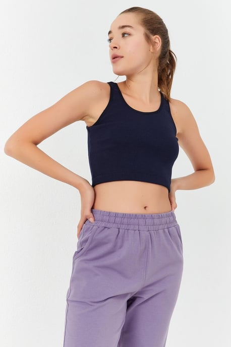 Ribbed Sleeveless Crop Top - Image 3