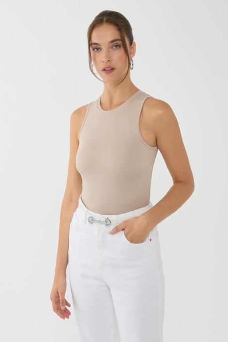 Basis Crop Top - Image 2