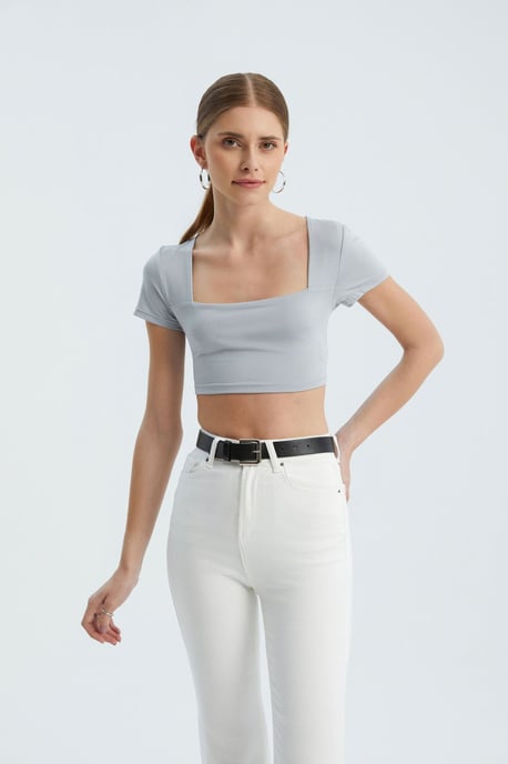Square Neck Basic Crop Top - Image 2