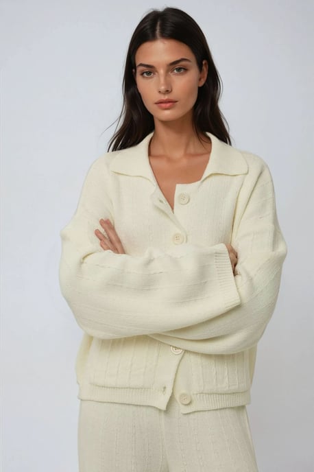 Texturerad stickad cardigan med knappar - Image 1