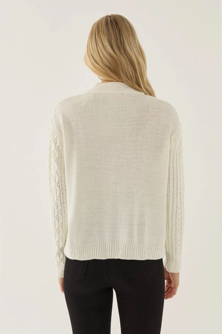 Textured Knitwear Cardigan with Buttons - Image 5
