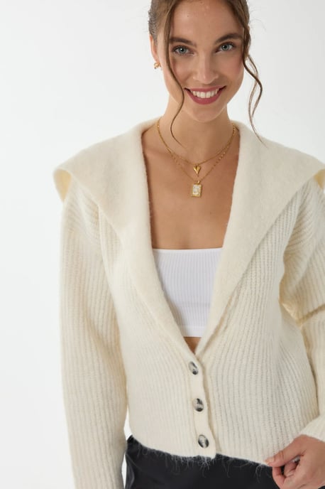 Relaxed Fit Buttoned Knit Cardigan - Image 5