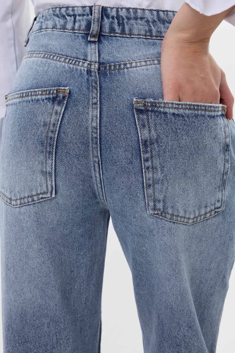 High-Waist Straight-Leg Denim Jeans - Image 6
