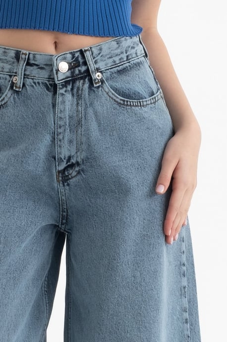 High Waist Wide Leg Jeans - Image 6