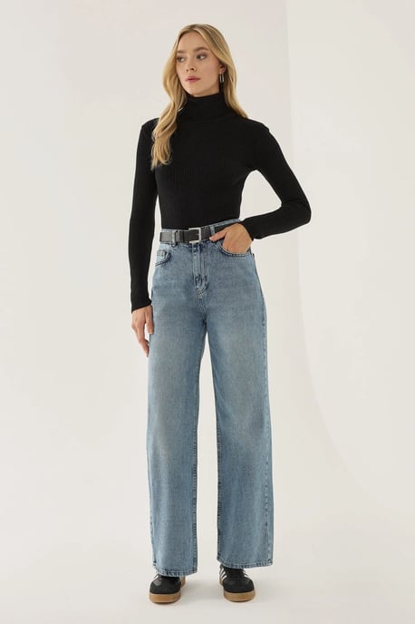 Washed Efecet Wide Leg Jeans - Image 1