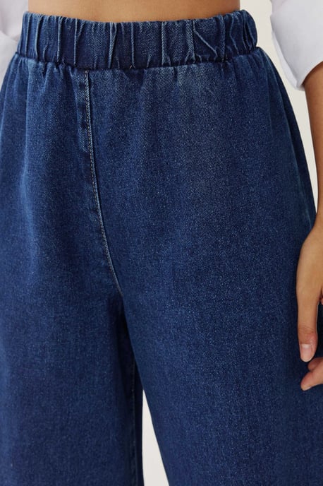 Elastic Waist Wide Leg Jeans - Image 4